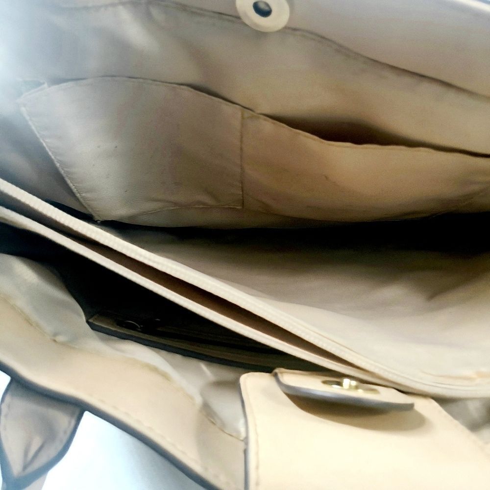 Location Canvas Leather Tote Bag - Picture 5 of 7